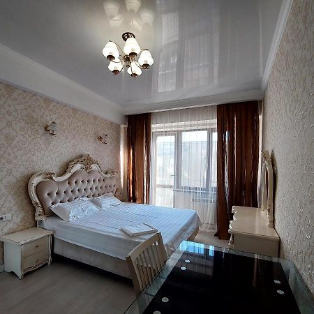 Elite Apartment In Street Mederova 50 Bisjkek Buitenkant foto